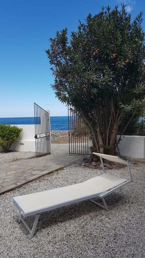 سانتا مارينا سالينا B&B La Goletta Di Salina المظهر الخارجي الصورة