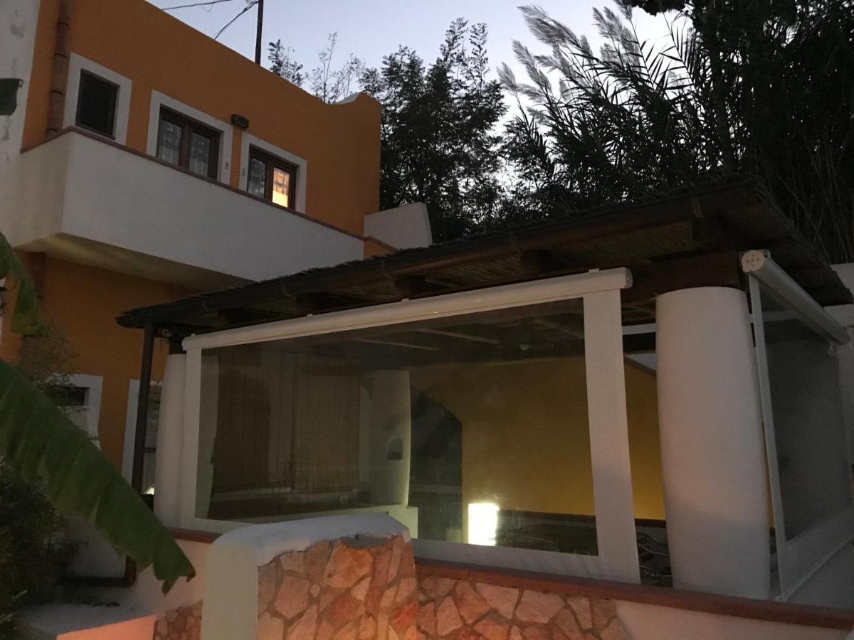 سانتا مارينا سالينا B&B La Goletta Di Salina المظهر الخارجي الصورة